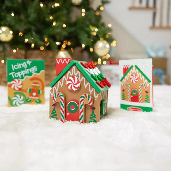 Melissa & Doug Gingerbread House Wooden Playset 38 Pieces Building Christmas NEW - Picture 5 of 15